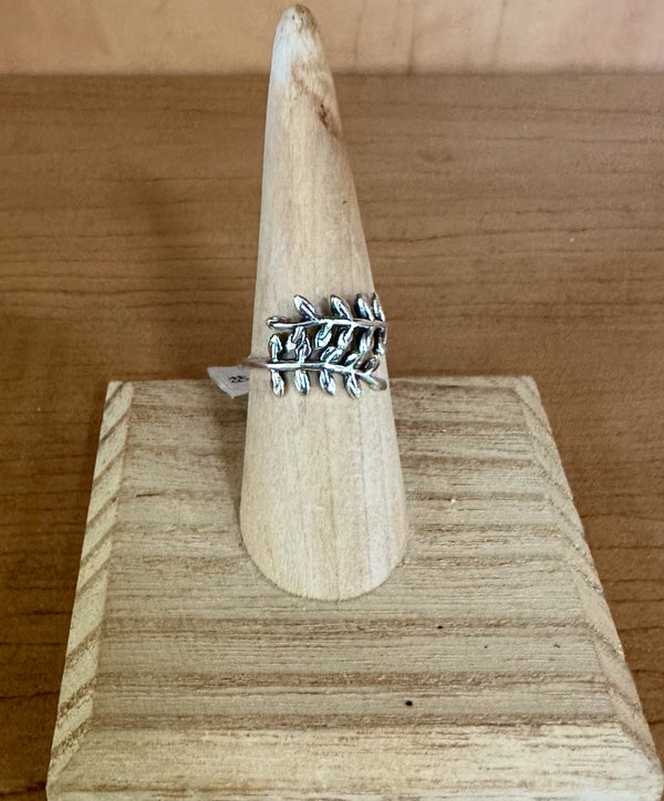 Sterling Silver Leaf Ring